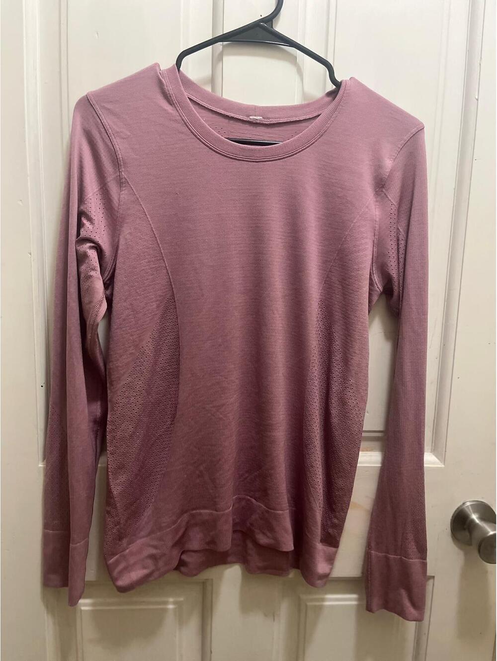 Lululemon women's Long Sleeve pink shirt sz M